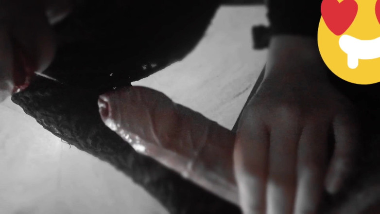 Hot Sis: Latika lutscht stiefbruder schwanz und nimmt vollen schwanz in den...