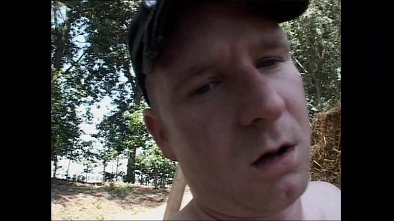 The Hunter Collection: Cewek seksi rambut pirang di-gangbang di luar ruangan