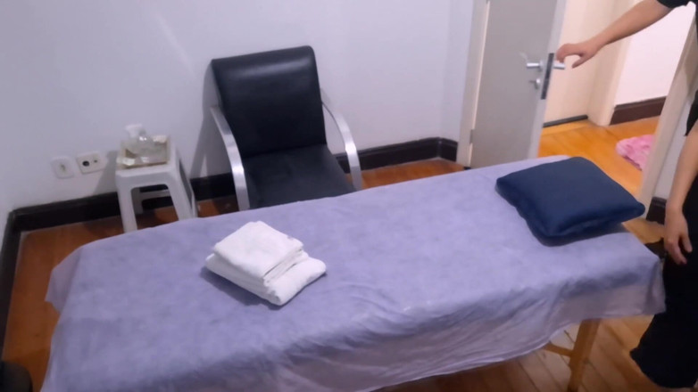Gabi SweetCouplesStories: Massage Ends up Ending in Sex, the Masseur Had Sex...
