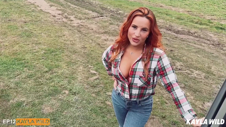 Kayla Wild: La moglie arrapata rossa abbandona il marito per scopare lo...