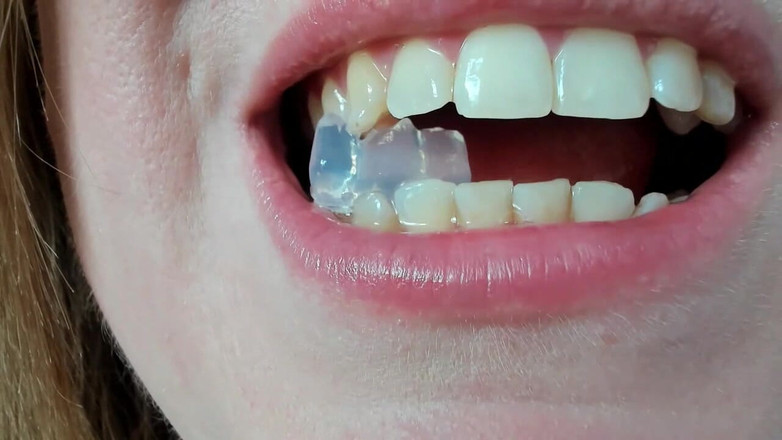 Julie_Bliss: Julie bliss - giantess 101