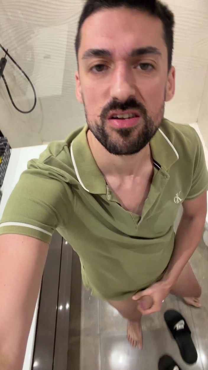 Liam Harding: Hot Stepdaddy Jerking off in Bathroom