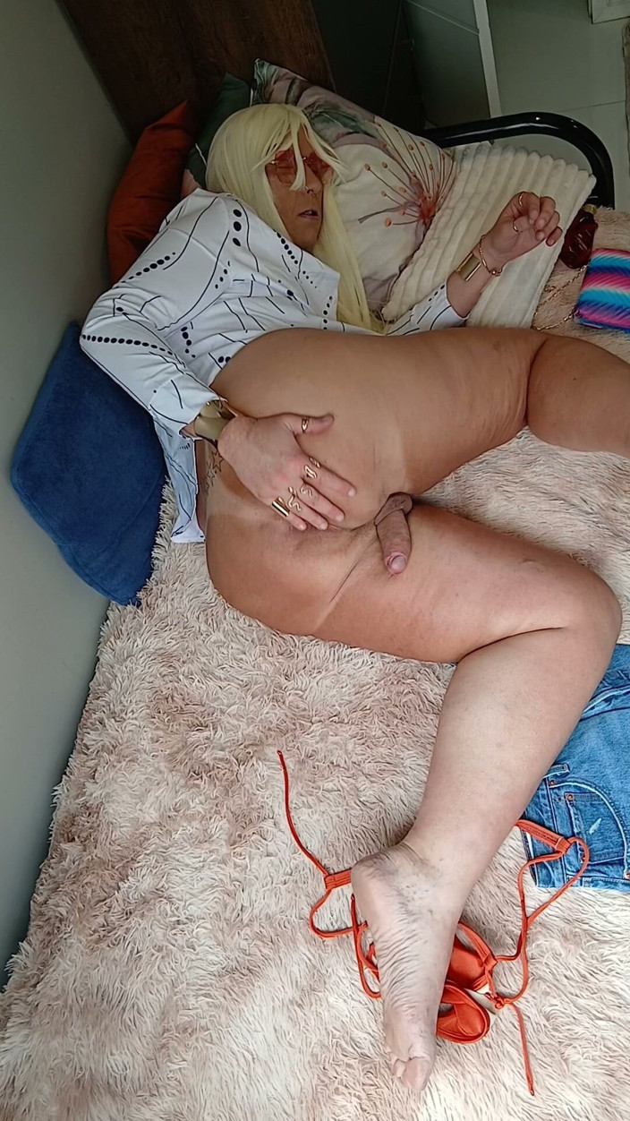 Sexy ass CDzinhafx: W nowej sukience pokazującej moją i ostatecznie niespodziankę