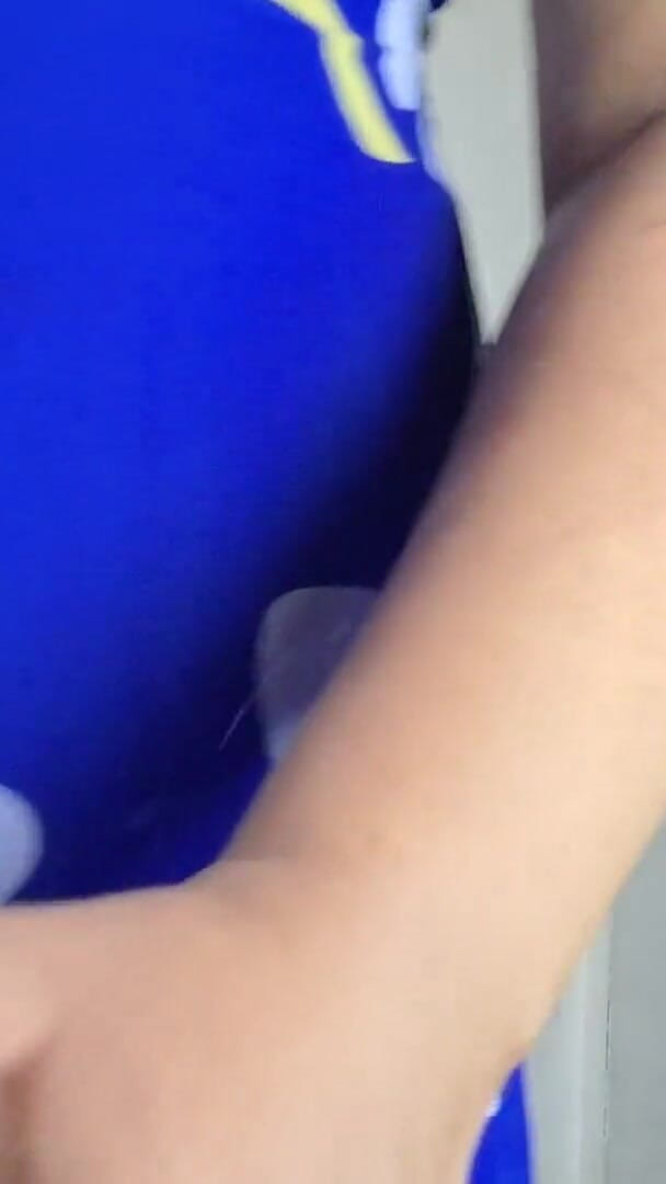 Wifey Spit-roasted Hotwife Indiansissychubby (INDIANSISSYCHUBBY)