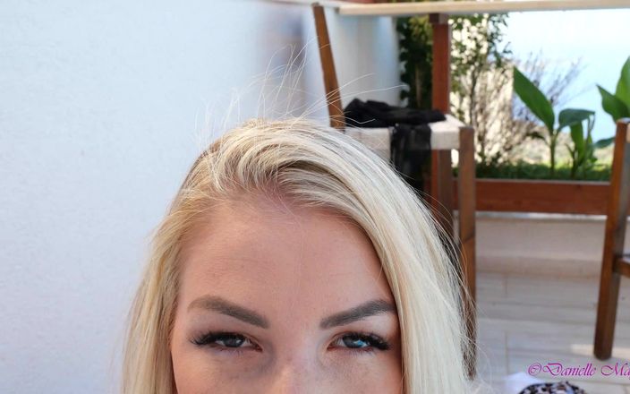 Danielle Maye: Üvey anne tatilde