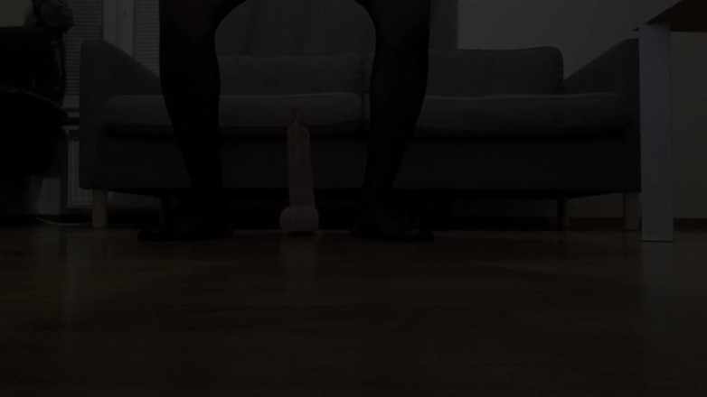 Horny bog dildo: Горячая задница