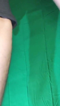 Tylko T-shirt i dość precum