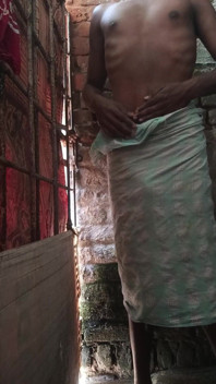 Indian Tamil Boy Ready to Bathing Video