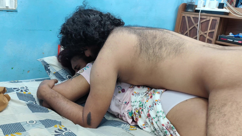 Vaigavarun45: 屁股亲吻和屁股舔浪漫