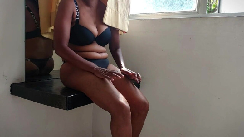 JANAKI: Desi Tamil Amateur Doggystyle Fuck Makes Her Squirt with Dildo_...