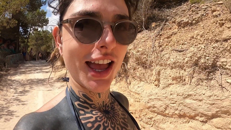 Dread Hot: मैंने इबीसा में अपनी चूत को गर्म किया