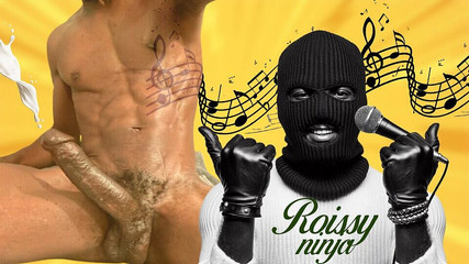 roissy ninja: Me masturbo mientras estoy cantando