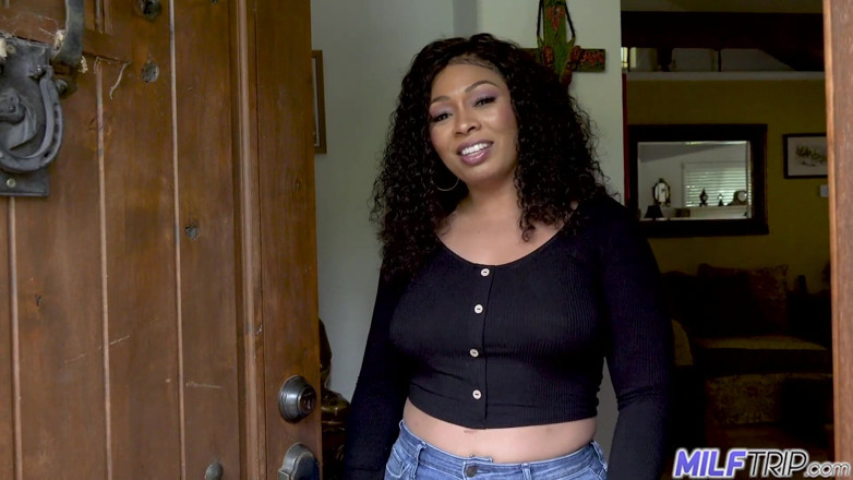 MILF Trip: Anita Peida la MILF noire guérit une bite excitée