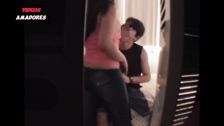 Amateurs videos: Il mio fratellastro non poteva resistere ed è stato sedotto