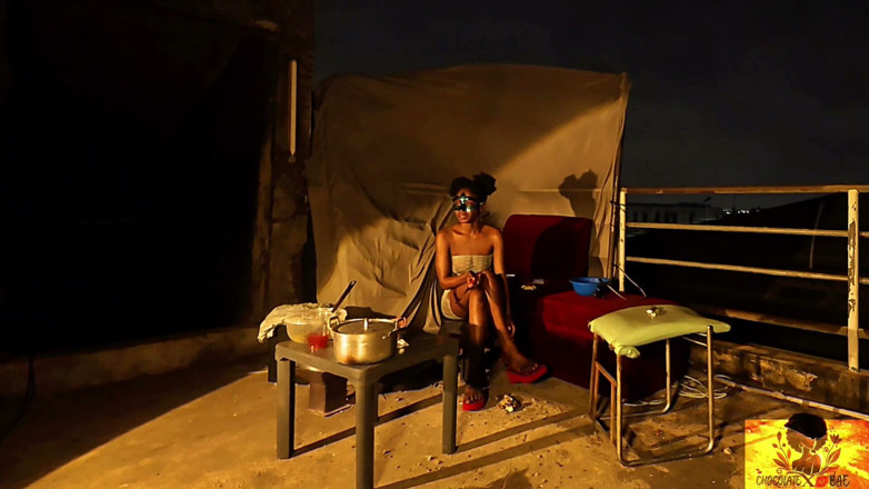 Naturelle Chocolat: Street Vender Gets More Than She Bargained for