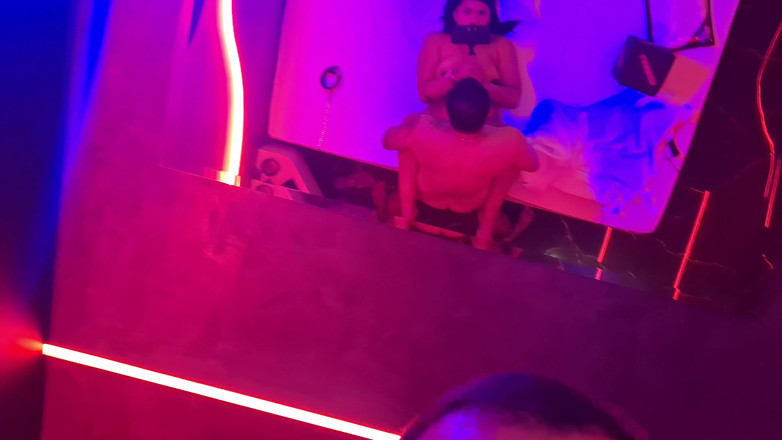 Lukas Zaad: Ketagihan nafsu: pepek panasnya membuatkan saya berkongkek tanpa henti