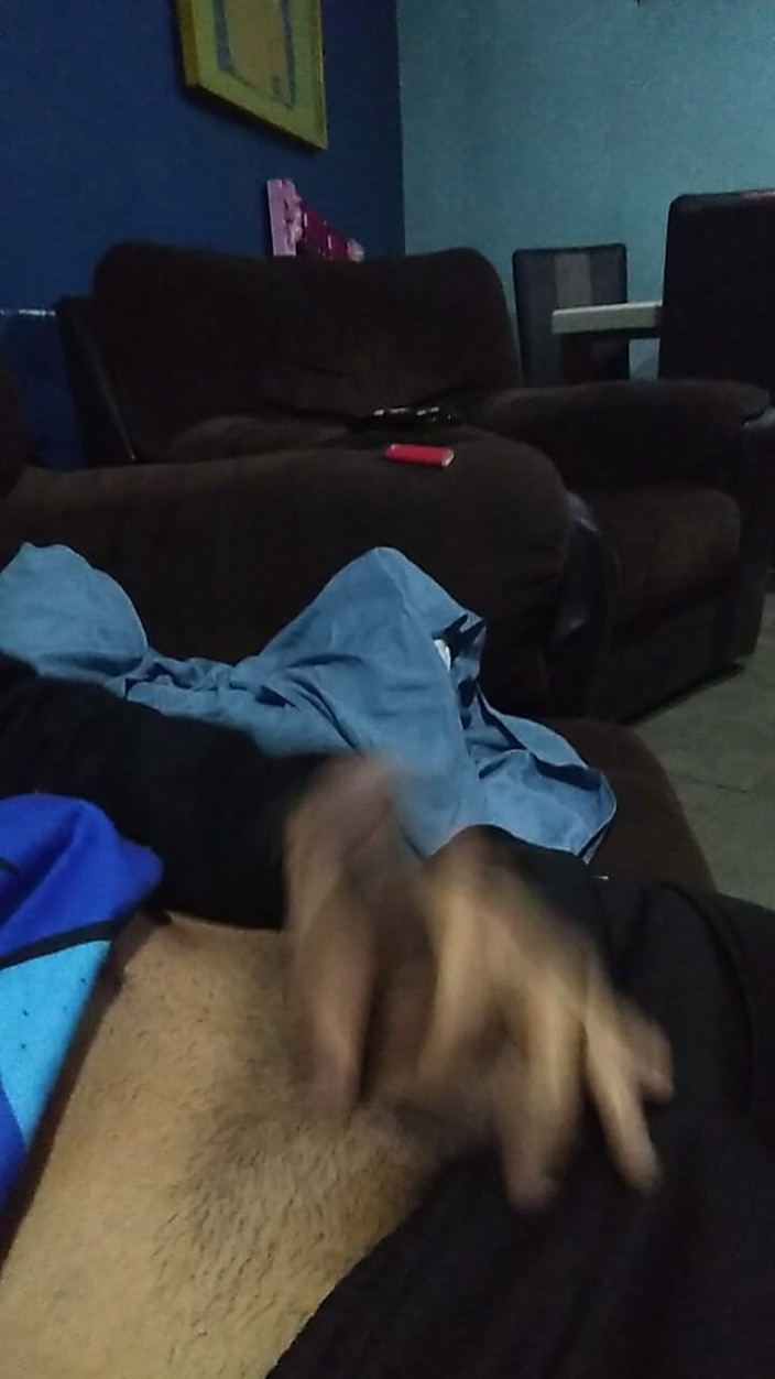 AlexAlejandro13: Tanto frío como lluvioso