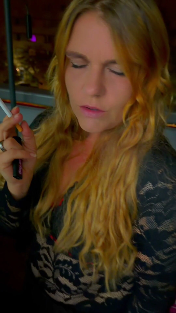 Jey_smoking: Smoking at My Balcony Smoking a Marlboro Red 100s