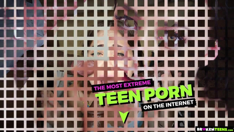 Broken teens: Urocza duża dupa Zi Ashley analnie zerżnięta z dużego białego...