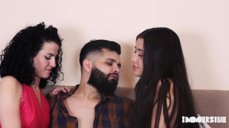 Lady Snow Brasil: Two Wonderful Girls in Their First Threesome