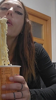 Äter ramen