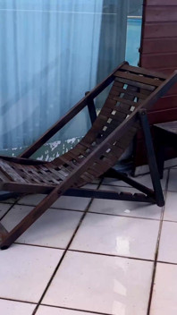 2 fahişe April Bigass ve Maidensplace, litre sidik yutuyor, götleri temizlıyor, 2'ye merhametsiz derin gırtlak!!