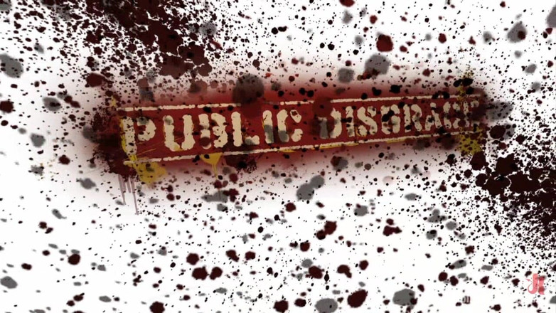 Public Disgrace by Kink: Calda squirter amatoriale fa la sua prima scena di sesso...