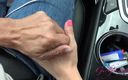 ATK Girlfriends: Spielen sie mit Jades muschi direkt im auto