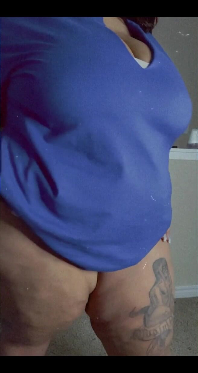 Biggdebbie solo: Thighs on This Fine Thursday