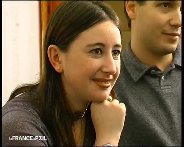 French Family Secrets: O curvă mare și grasă căreia îi place să se fută.