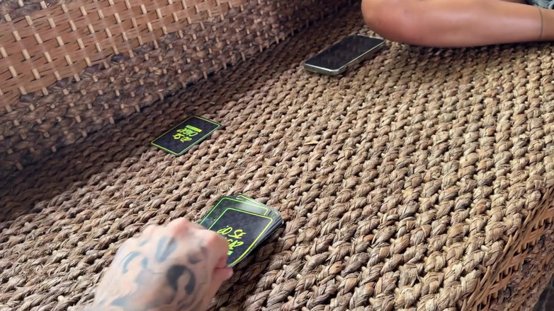 Samy Sun7: Estou jogando a verdade ou ouso com meu meio-irmão! Que...