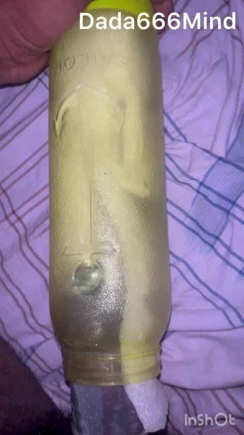 Zingaa: Chlapec pomocí kundičky s lahví na vodu - šuká se