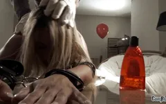 Asiatisches schätzchen devoter analsex