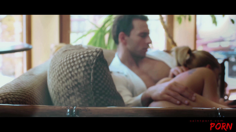 SaintPorn: Kathia Nobili má ve svém životě špinavého muže