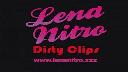 Lena Nitro: Une strip-teaseuse sexy vide la bite d'un veinard