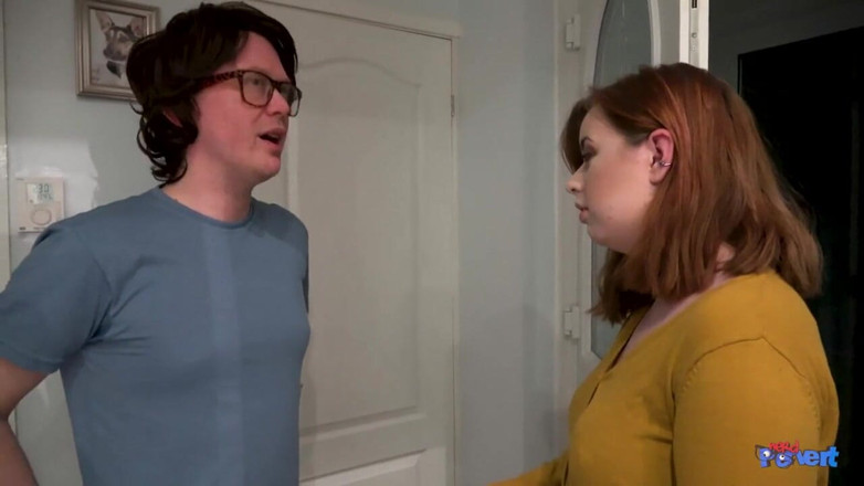 Nerd Pervert: Millie Santoro y Caitlyn Smith - putas