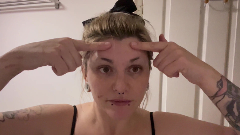 EeveeXo: First Time Shaving My Face and Skin Care Routine