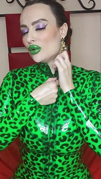 Ik Verleid Je Met Mijn Glanzende Groene Mintachtige Lippen En Kusjes En Glanzende Latex