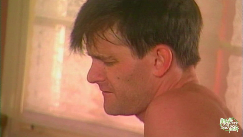 Magic Asian Pussy: Questa bionda asiatica è abile a far sì che un uomo...