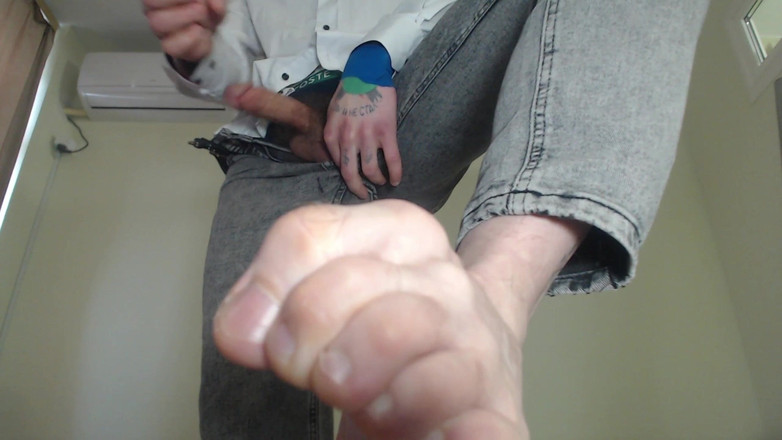 Hunky time: 精子恋足癖玩耍