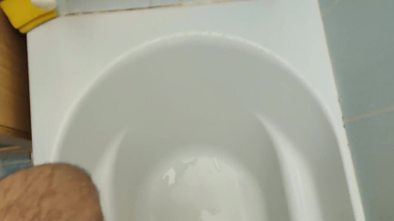 Miss Squirting: Yêu cầu mẹ kế làm chảy nước chân của tôi...