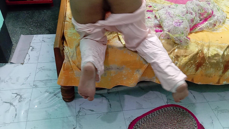 Sumahomesex: यूनिवर्सिटी गर्लफ्रेंड बनाम बॉयफ्रेंड