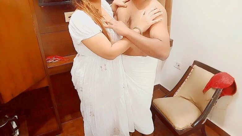 Preetipankaj115: 내 이복 누이 따먹기 그녀의 신음소리는 존나 크고 에로틱하다