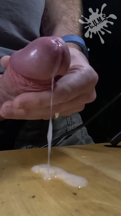 Cum Juggler: C.U.M.S - Zblízka a zpomalený pohyb - Solo Cumshot #36