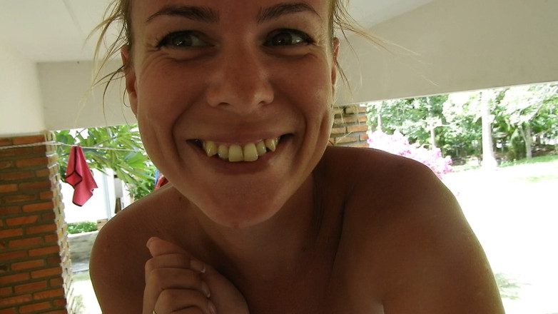 MissAnja_FH: Desperation Peeing Outdoor