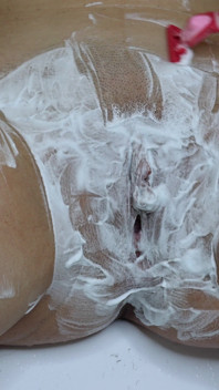 Shaving a Hairy Pussy with a Large Hole, Close-up!