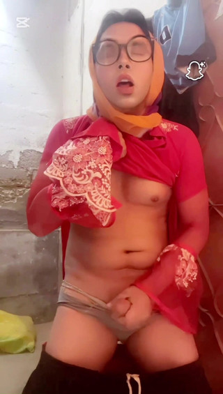 Apple00001: 娘娘腔在影响下独自一人