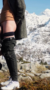 Sesso amatoriale caldo tra le fredde montagne