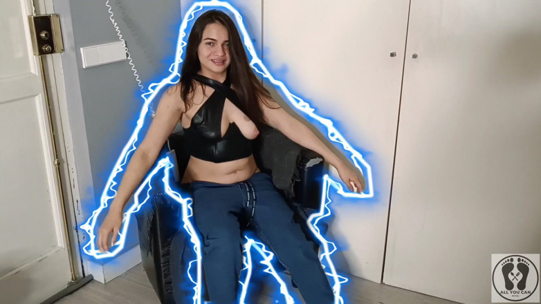 All You Can Fetish: Huis Buttcrack werd geëlektrocuteerd in de stoel
