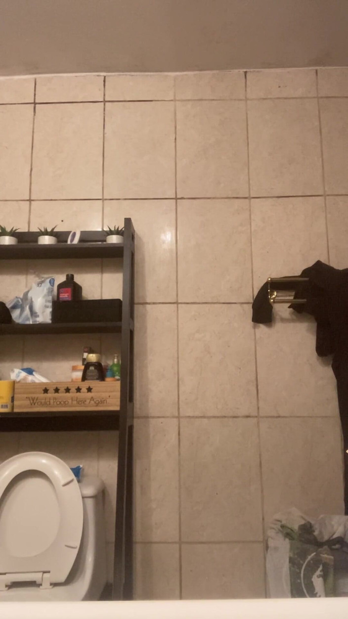 Chubbytits16: Potrzebuję kogoś, z kim mógłbym się bawić, kto jest wolontariuszem